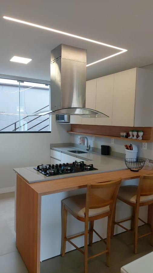 Apartamento Frente Mar Na Baia De Порту-Белу Екстер'єр фото