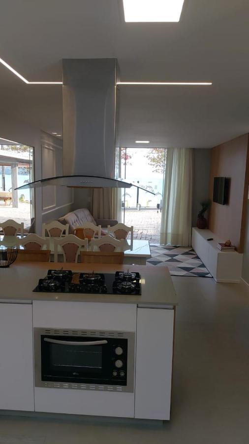 Apartamento Frente Mar Na Baia De Порту-Белу Екстер'єр фото