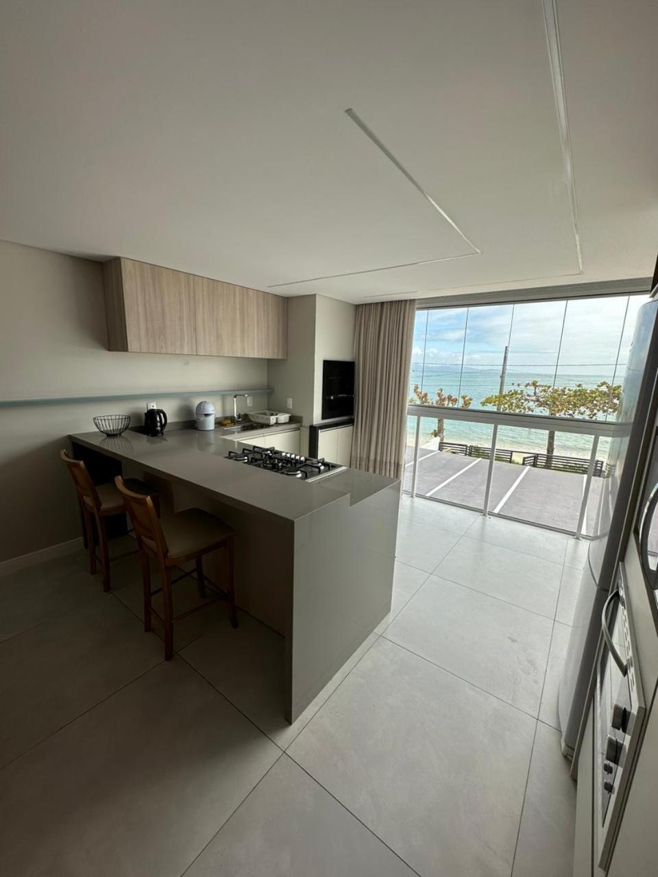 Apartamento Frente Mar Na Baia De Порту-Белу Екстер'єр фото